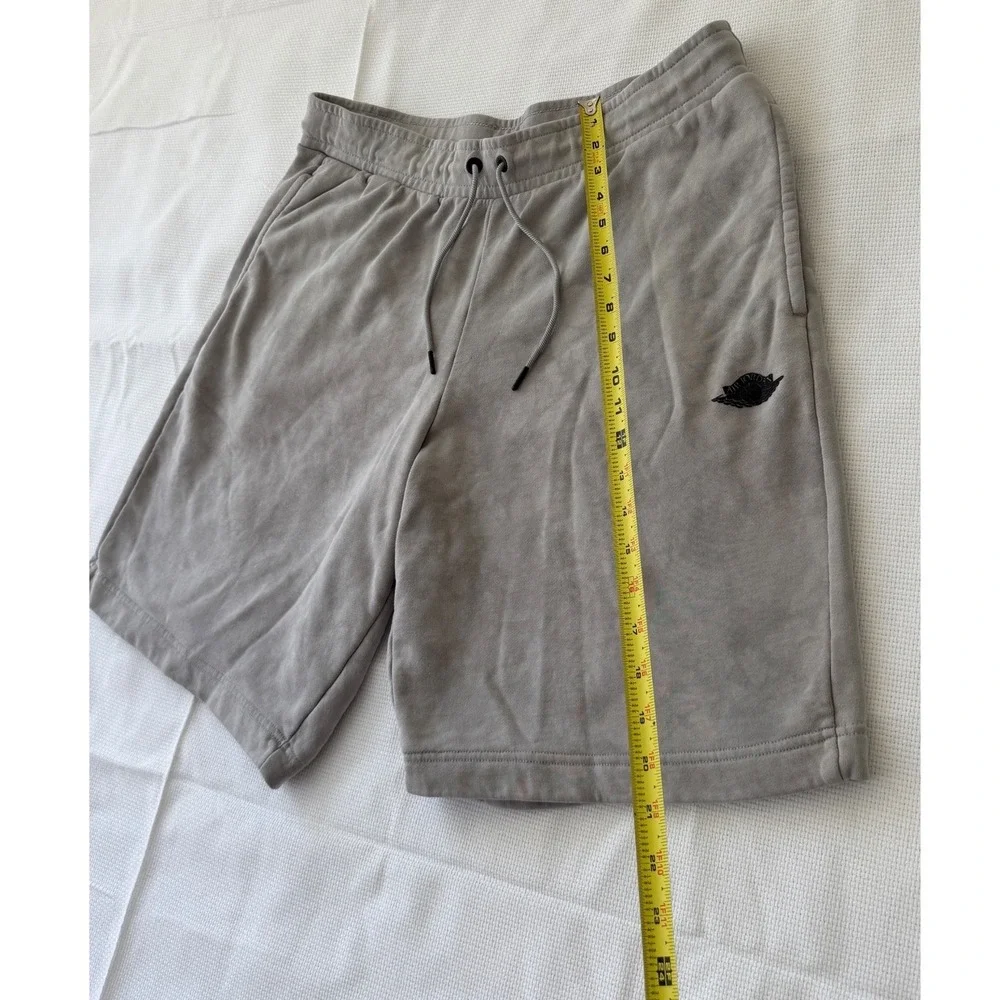 Air Jordan Mens XXL Grey Acid Wash Fleece Shorts Wings Logo Streetwear Vtg Rare‎